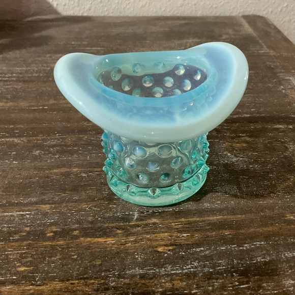 Fenton Blue Opalescent Hobnail Tophat - Picture 1 of 3